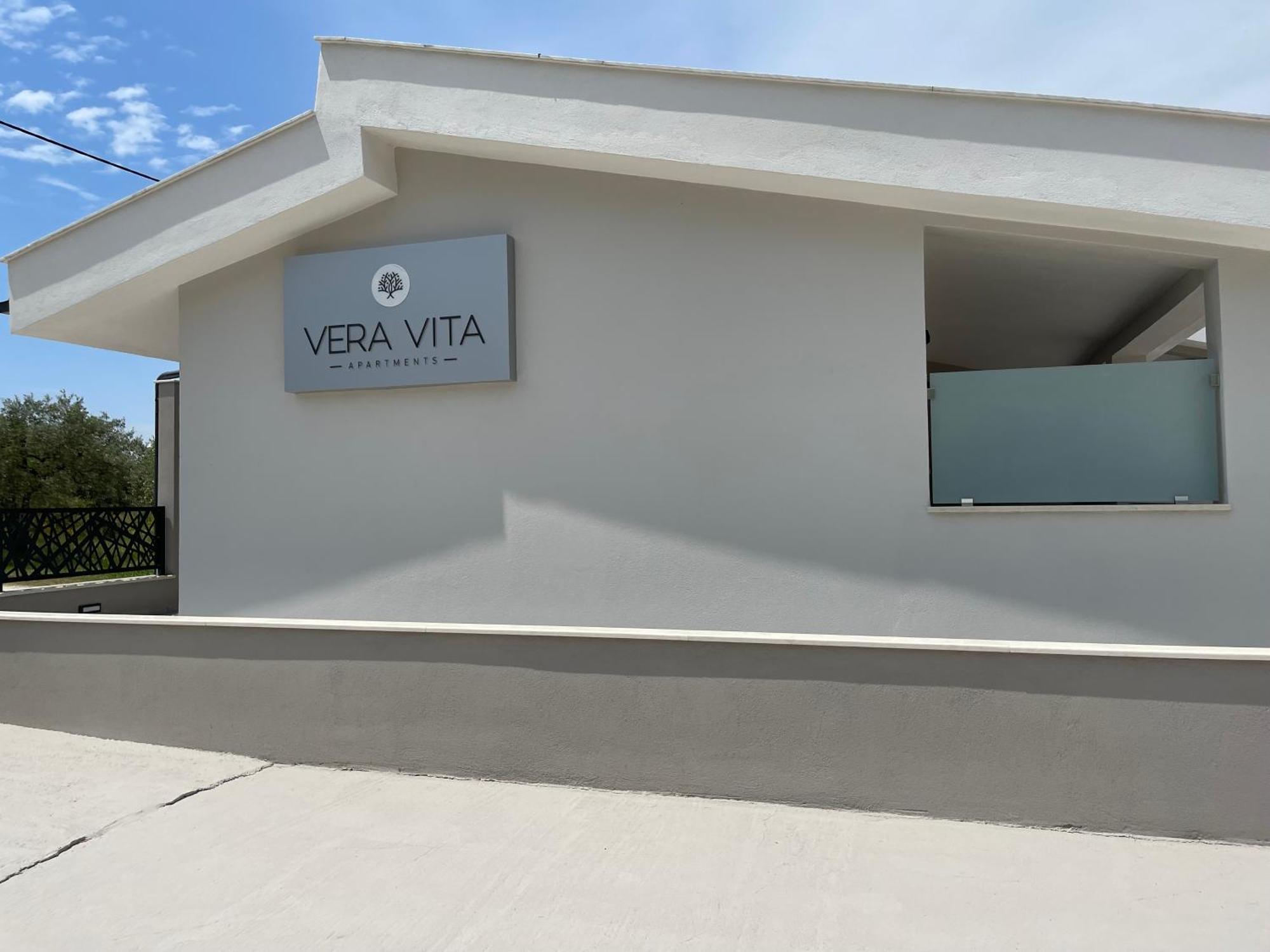 Vera Vita Apartments Skala Rachoni  エクステリア 写真